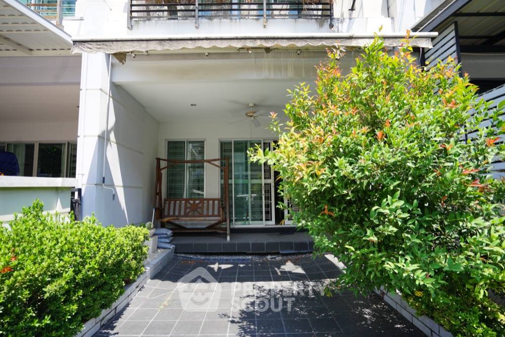 รูป ทาวน์เฮาท์ 3-ห้องนอน ใน หนองบอน (ID 1599273) - รูปที่ 2/13