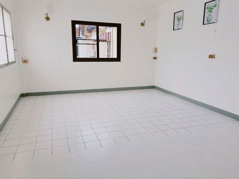 ให้เช่าตึกแถวหัวมุม 2 ชั้น หมู่บ้านสินธานี รีโนเวทแล้ว นวมินทร์ บ้านนี้อยู่สบาย