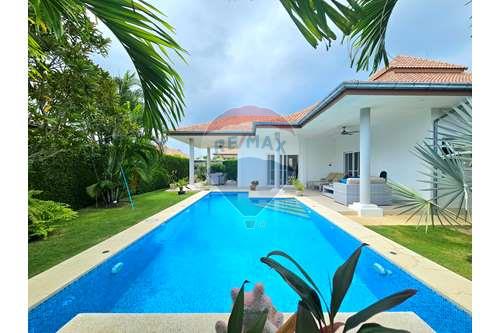 picture [920601001-621] Mali Prestige Modern Pool Villa, 3 Bed 2.5 Bath - 12/22