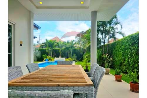 picture [920601001-621] Mali Prestige Modern Pool Villa, 3 Bed 2.5 Bath - 21/22