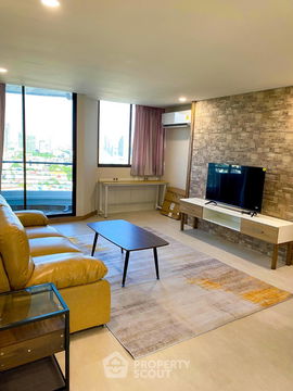 2-BR Condo at Supalai Place Sukhumvit 39 near BTS Phrom Phong (ID 1388626)