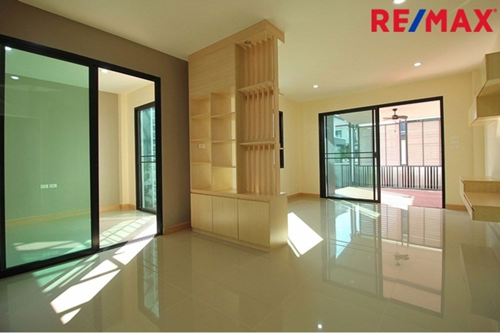 รูป [920091006-330] ขายบ้านเดี่ยว ลัดดารมย์ อิลิแกนซ์ วงแหวน สาทร - รูปที่ 13/23