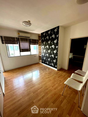 Condos for sale : 1-BR Condo at My Condo Pinklao near MRT Bang Yi Khan (ID 2517945)