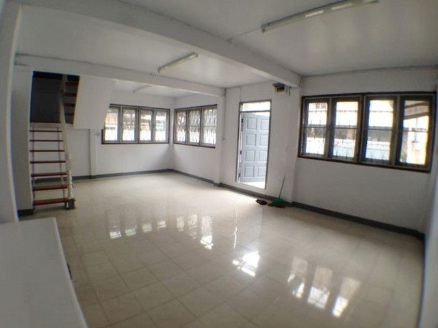 picture FOR RENT  HOUSE PROPERTY  18000 BAHT per MONTH - 4/8