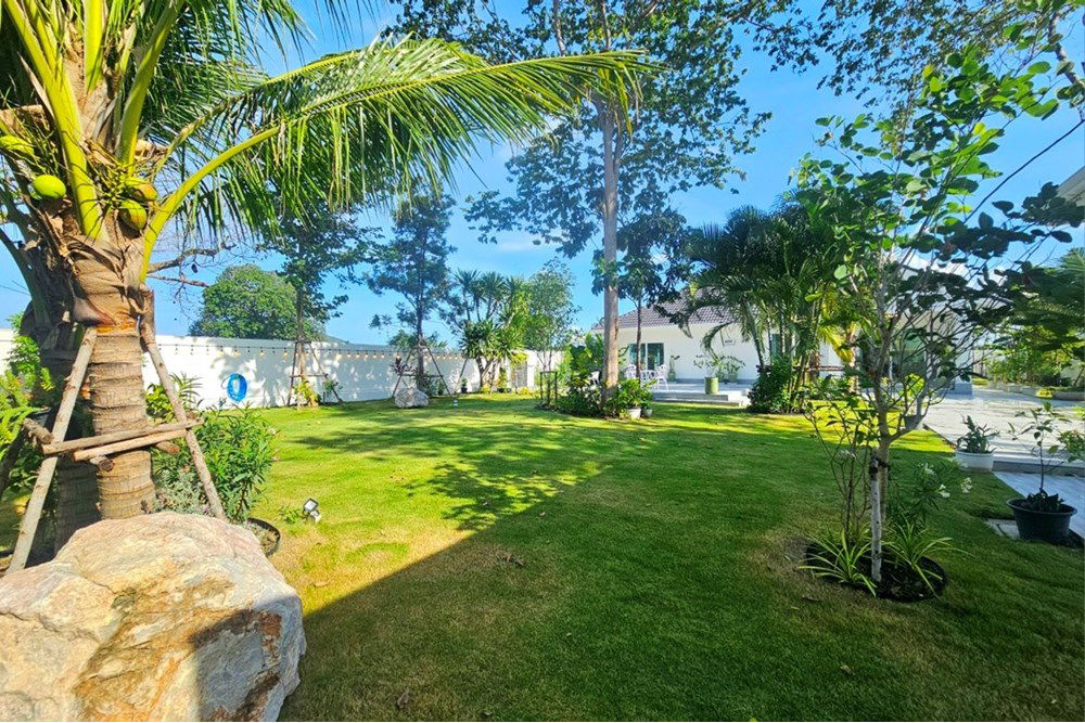 รูป [920601001-588] ขายบ้านหรูใหม่ 3 ห้องนอน 3 ห้องน้ำ ในซอยหัวหิน 70 - รูปที่ 4/52