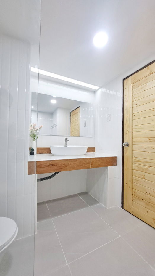 picture Condo for sale with 1 bedroom, 1 bathroom and 1 kitchen. - 11/13