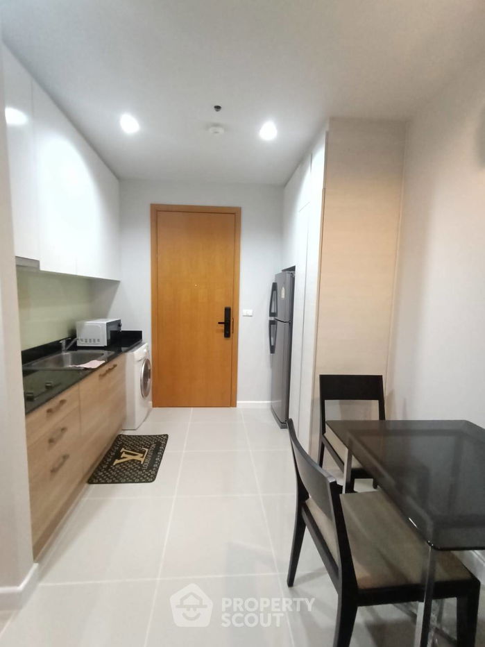 picture 1-BR Condo at Circle Condominium near MRT Phetchaburi (ID 2519058) - 2/8