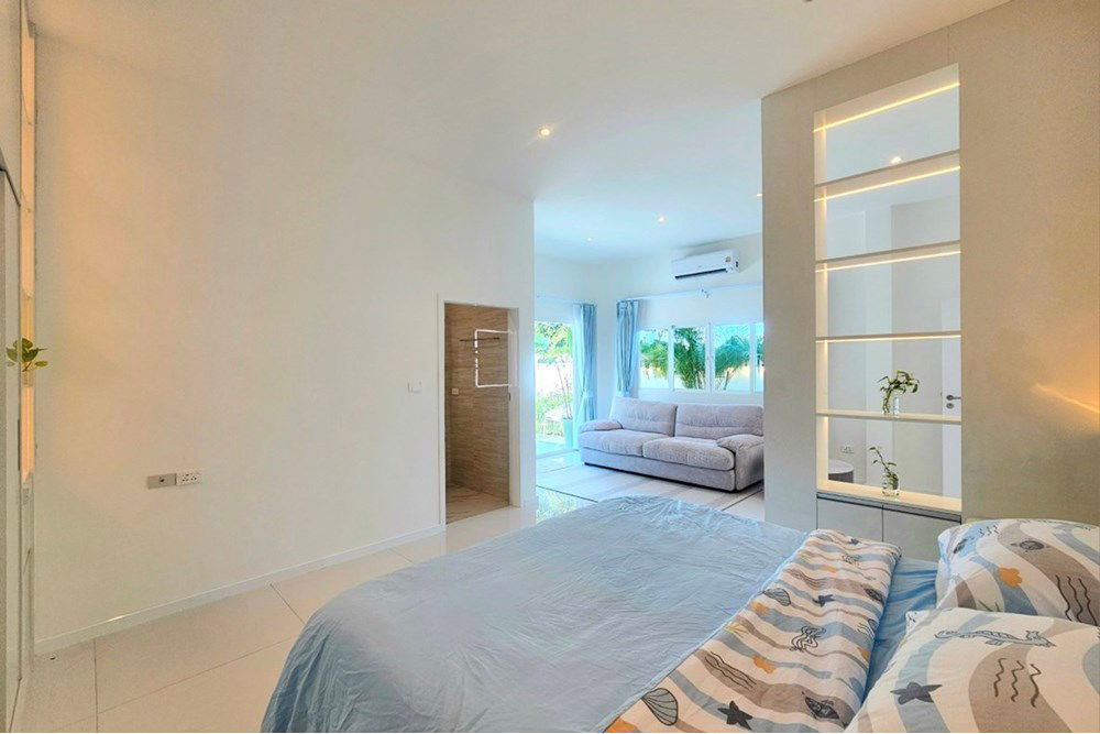 รูป [920601001-588] ขายบ้านหรูใหม่ 3 ห้องนอน 3 ห้องน้ำ ในซอยหัวหิน 70 - รูปที่ 38/52