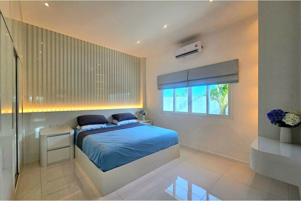 รูป [920601001-588] ขายบ้านหรูใหม่ 3 ห้องนอน 3 ห้องน้ำ ในซอยหัวหิน 70 - รูปที่ 43/52