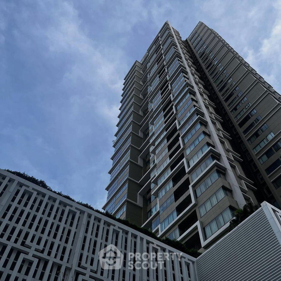 รูป คอนโด 2-ห้องนอน ที่ ดิ เอ็มโพริโอ เพลส ใกล้ BTS พร้อมพงษ์ (ID 2400595) - รูปที่ 12/12