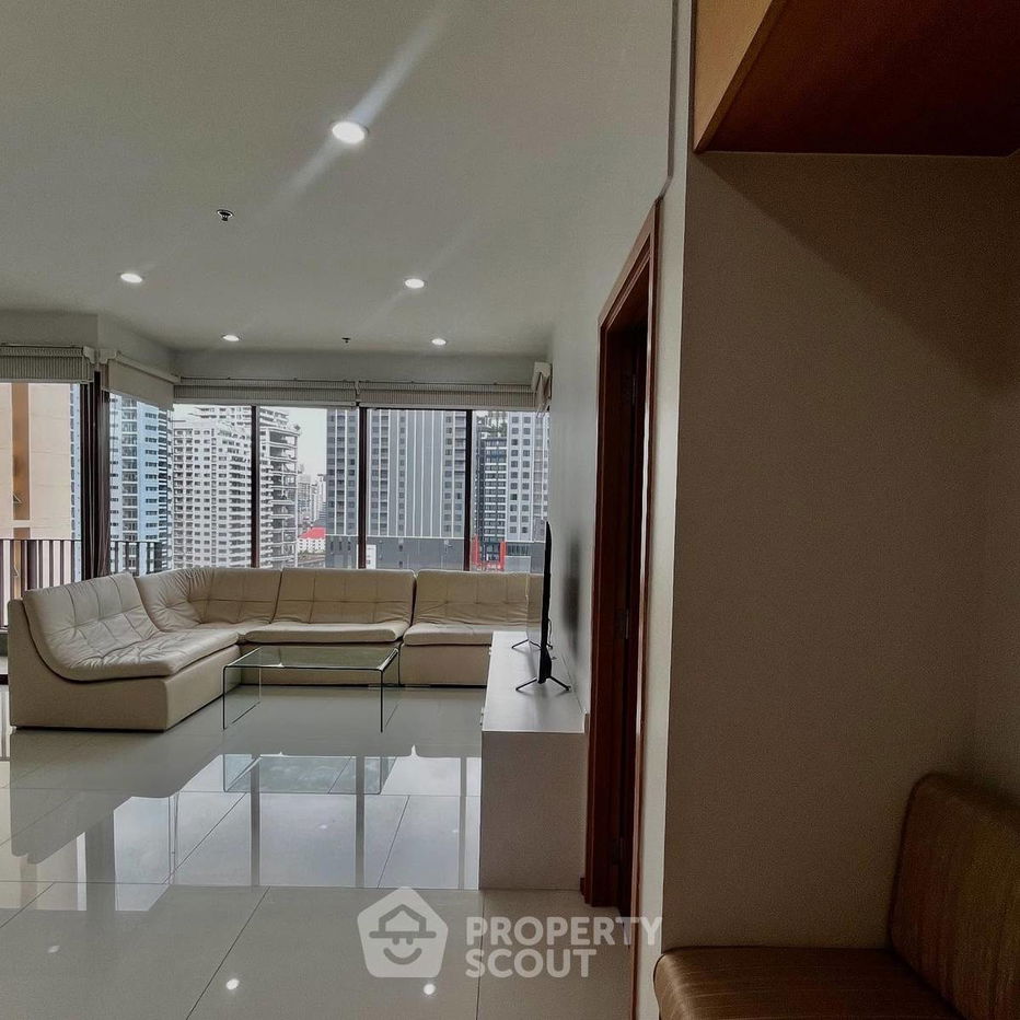 รูป คอนโด 2-ห้องนอน ที่ ดิ เอ็มโพริโอ เพลส ใกล้ BTS พร้อมพงษ์ (ID 2400595) - รูปที่ 7/12