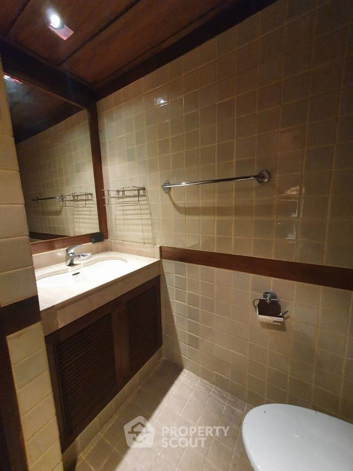 รูป คอนโด 2-ห้องนอน ที่ ไดมอนด์ ทาวเวอร์ คอนโดมิเนียม ใกล้ BTS ช่องนนทรี (ID 1429286) - รูปที่ 15/39