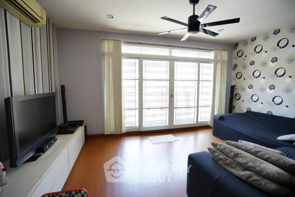 รูป ทาวน์เฮาท์ 3-ห้องนอน ใน หนองบอน (ID 1599273) - รูปที่ 6/13