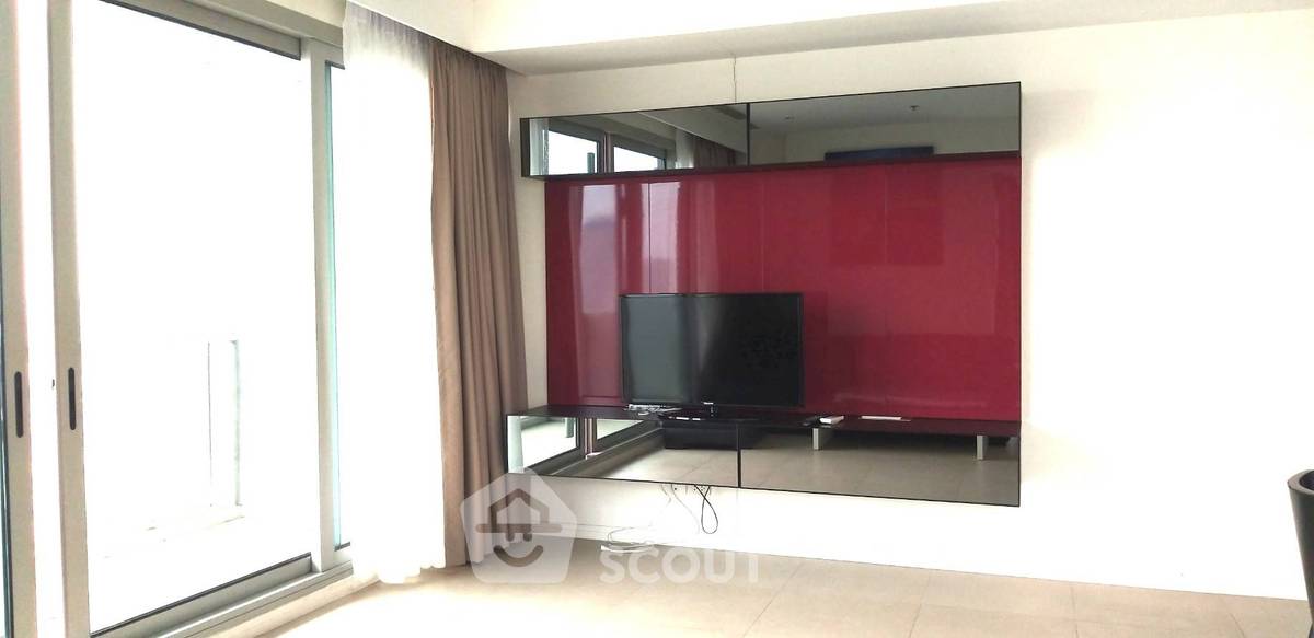 picture 2-BR Condo at The River Condominium near BTS Saphan Taksin (ID 514080) - 1/14