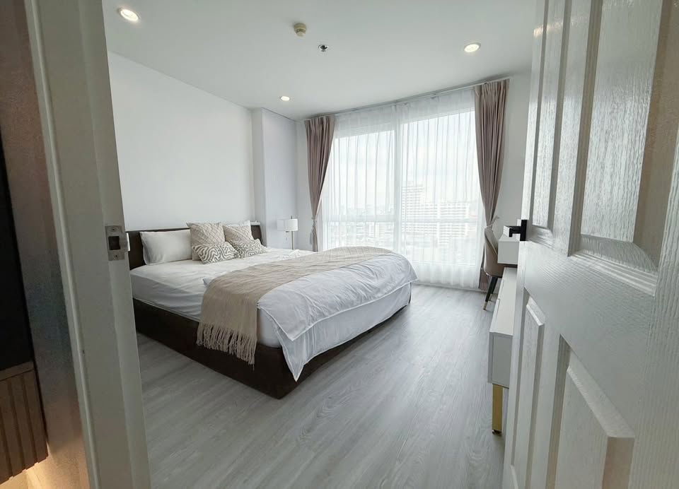 picture Condo for Rent at The Complete Rajprarop (B6901001) - 2/8