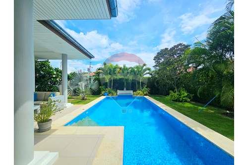 picture [920601001-621] Mali Prestige Modern Pool Villa, 3 Bed 2.5 Bath - 2/22