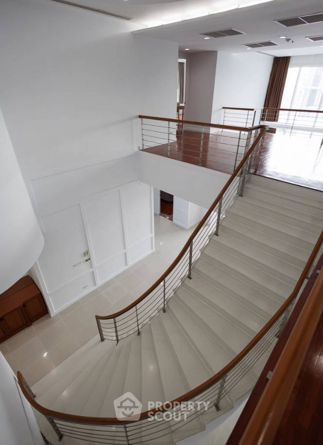 รูป คอนโด 4-ห้องนอน ที่ เดอะแกรนด์ เศรษฐีวรรณ ใกล้ BTS พร้อมพงษ์ (ID 1177251) - รูปที่ 9/18