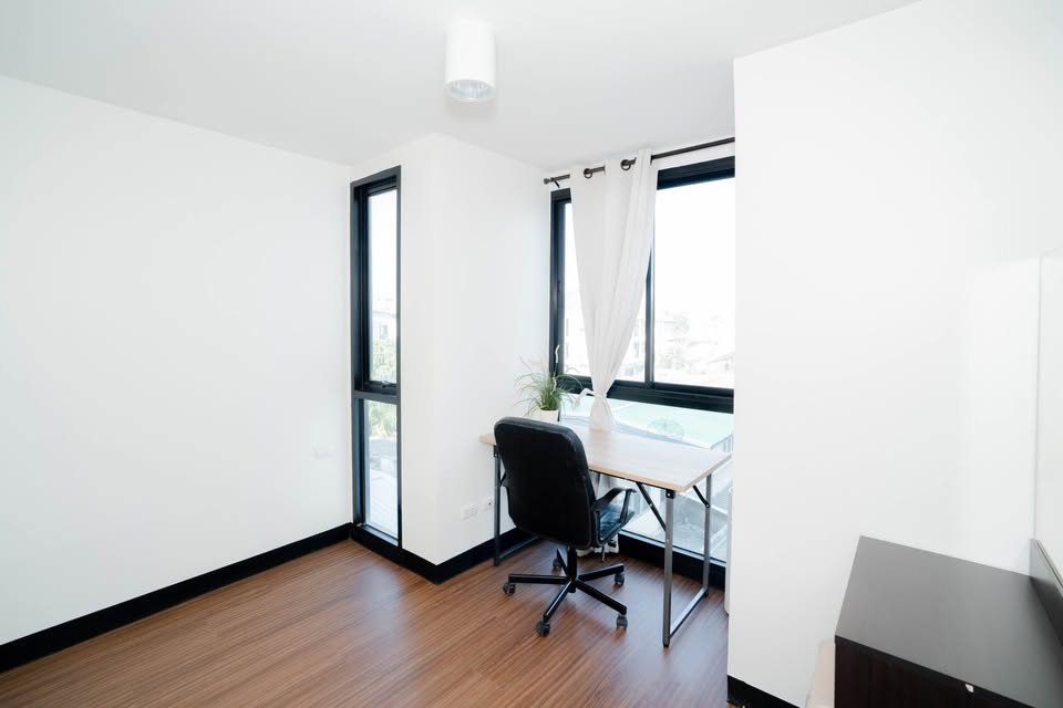 รูป ให้เช่า ชาโตว์ อินทาวน์ รัชดา 20-2 (50 ตร.ม.) 2 นอน 1 น้ำ เฟอร์ครบ พร้อมเข้าอยู่ - รูปที่ 3/14