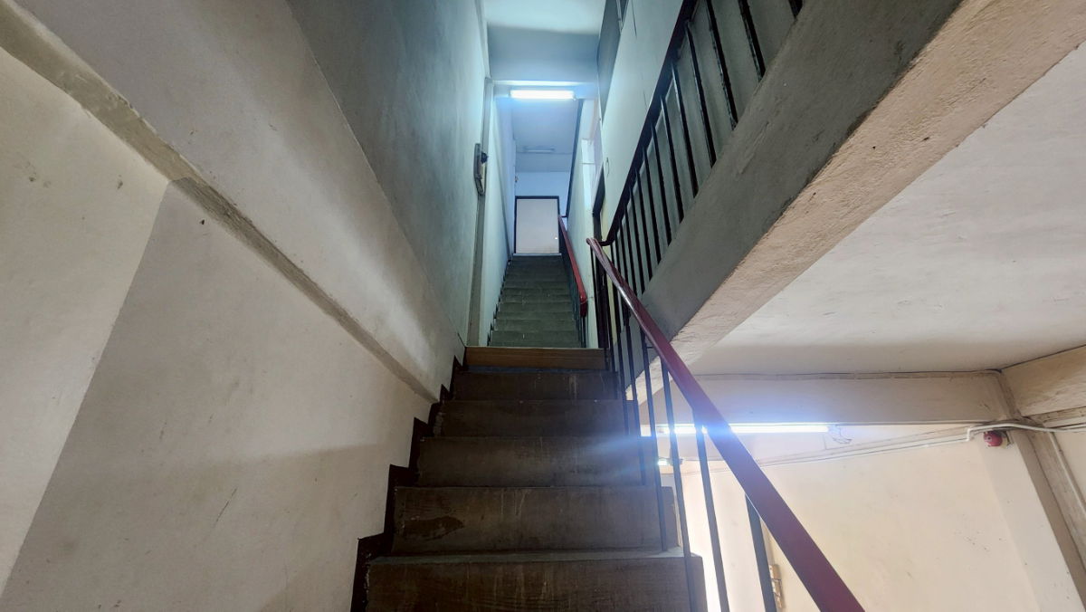 รูป ขายด่วน! ตึกแถว 3 ชั้น ซอยอินทามระ 57 ห้วยขวาง-ดินแดง ทำเลดี จอดรถได้ ราคาเพียง 3.85 ล้าน! - รูปที่ 12/15