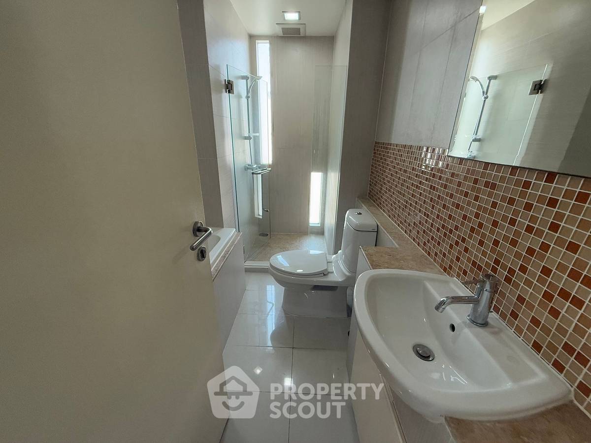 รูป คอนโด 2-ห้องนอน ที่ ดิ แอลโคฟ สุขุมวิท 49 ใกล้ BTS พร้อมพงษ์ (ID 1656955) - รูปที่ 32/33