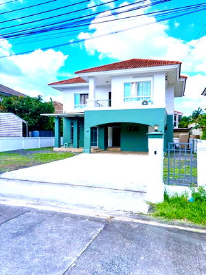 เช่าบ้านเดี่ยว ถนนร่มเกล้า : เปิดซิง! คฤหาสน์ บ้านเดี่ยวพร้อมเข้าอยู่ 2ชั้น 100ตรว. แม็คโคร ร่มเกล้า 3.9 กม. 3นอน รถไฟฟ้าสีชมพู ตลาดมีนบุรี 2.6 กม.3น้ำ สุวินทวงศ์