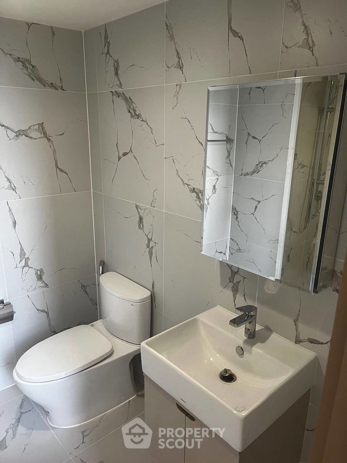 picture 1-BR Condo at Na Reva Charoennakhon near BTS Pho Nimit (ID 2415014) - 7/12