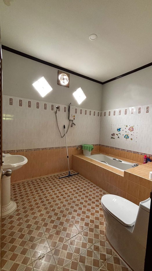 รูป บ้านพักสวยงามพร้อมสวนส่วนตัวให้เช่า ใกล้เมืองตาลิงงาม - รูปที่ 19/19