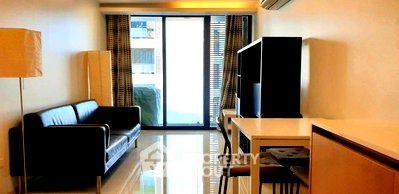 Condos for rent Sathon Road : 1-BR Condo at Socio Ruamrudee near BTS Nana (ID 320187)