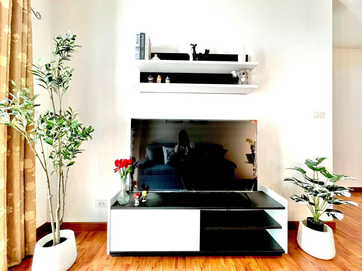 picture For Sale near Chiang Mai University (CMU) — One plus CMU2, Tel. 098-9690236 (Janny) - 5/13