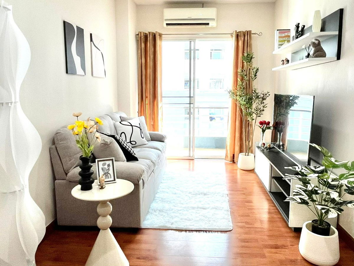 picture For Sale near Chiang Mai University (CMU) — One plus CMU2, Tel. 098-9690236 (Janny) - 4/13