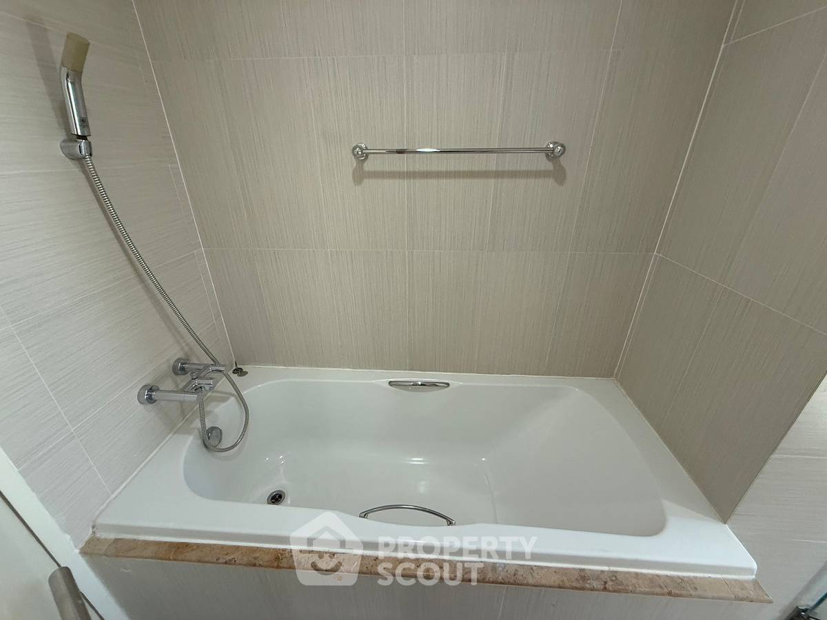 รูป คอนโด 2-ห้องนอน ที่ ดิ แอลโคฟ สุขุมวิท 49 ใกล้ BTS พร้อมพงษ์ (ID 1656955) - รูปที่ 16/33