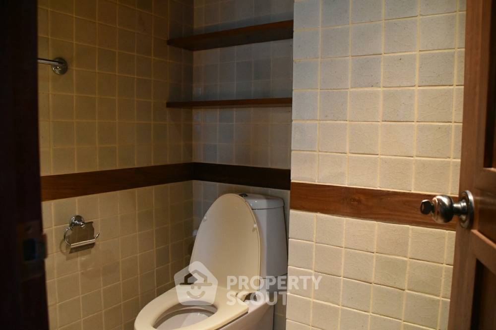 รูป คอนโด 2-ห้องนอน ที่ ไดมอนด์ ทาวเวอร์ คอนโดมิเนียม ใกล้ BTS ช่องนนทรี (ID 1429286) - รูปที่ 30/39