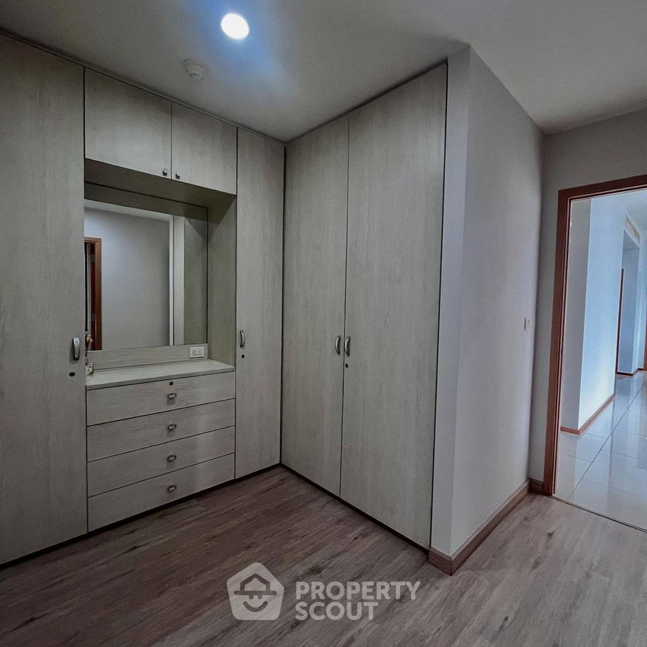 รูป คอนโด 2-ห้องนอน ที่ ดิ เอ็มโพริโอ เพลส ใกล้ BTS พร้อมพงษ์ (ID 2400595) - รูปที่ 5/12