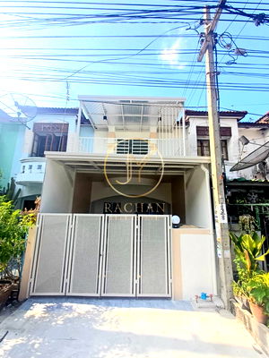 ขายทาวน์โฮม : ขายด่วน ทาวน์เฮ้าส์ 2 ชั้น รีโนเวทใหม่ทั้งหลัง หมู่บ้านนันทิชา2 บางกรวย -ไทรน้อย 