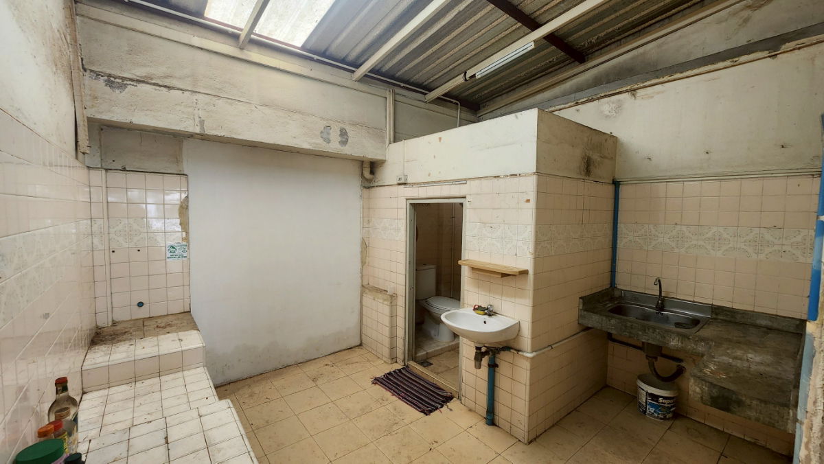 รูป ขายด่วน! ตึกแถว 3 ชั้น ซอยอินทามระ 57 ห้วยขวาง-ดินแดง ทำเลดี จอดรถได้ ราคาเพียง 3.85 ล้าน! - รูปที่ 11/15