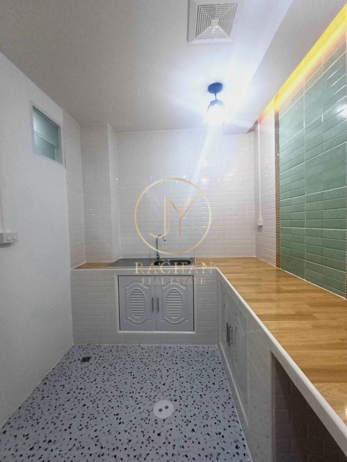 รูป ขายด่วน ทาวน์เฮ้าส์ 2 ชั้น รีโนเวทใหม่ทั้งหลัง หมู่บ้านนันทิชา2 บางกรวย -ไทรน้อย - รูปที่ 9/20