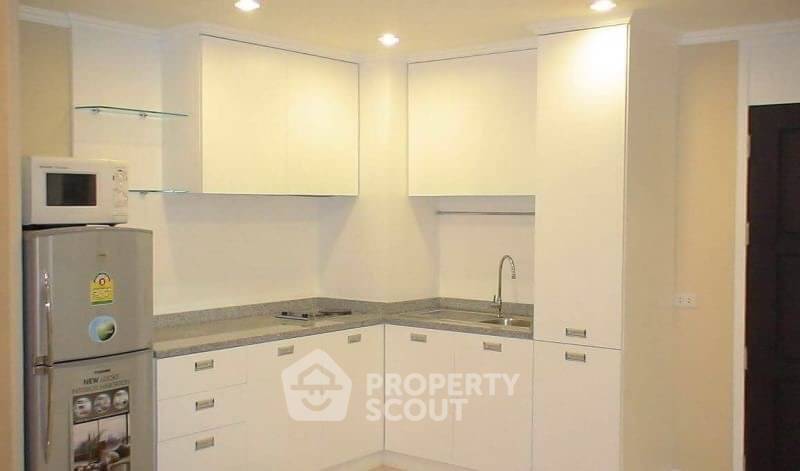 picture 2-BR Condo at The Winning Tower near ARL Ramkhamhaeng (ID 568492) - 7/10