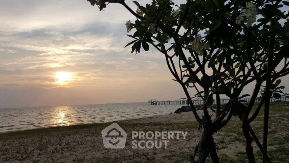 picture 2-BR Condo at Casalunar Paradiso in Saen Suk (ID 1062109) - 13/16