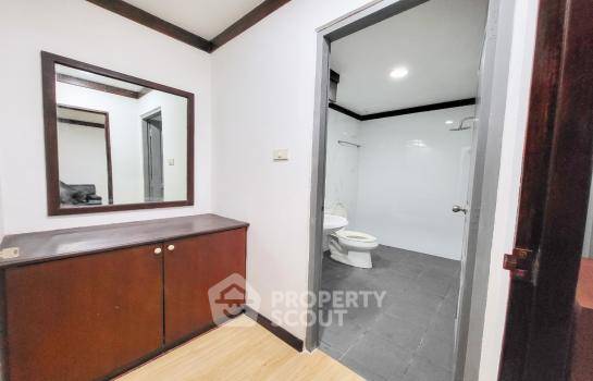 รูป คอนโด 1-ห้องนอน ที่ เดอะวอเตอร์ฟอร์ด ไดมอน ทาวเวอร์ สุขุมวิท ใกล้ BTS พร้อมพงษ์ (ID 845488) - รูปที่ 9/12