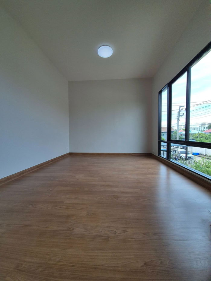 รูป 🔴S2394🟡 ขายถูกมาก👍 ทาวน์เฮาส์ 2 ชั้น โครงการโมดิวิลล่า บางบัวทอง นนทบุรี 💛🧡 ✅แอดไลน์ @mproperty (มี @ ด้วย) แอดมินตอบไว - รูปที่ 7/16