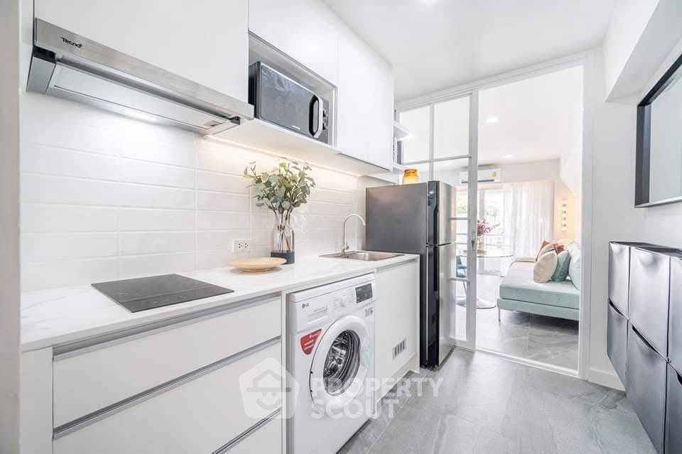 picture 2-BR Condo at Thonglor Tower Condominium near BTS Thong Lor (ID 2515509) - 10/12