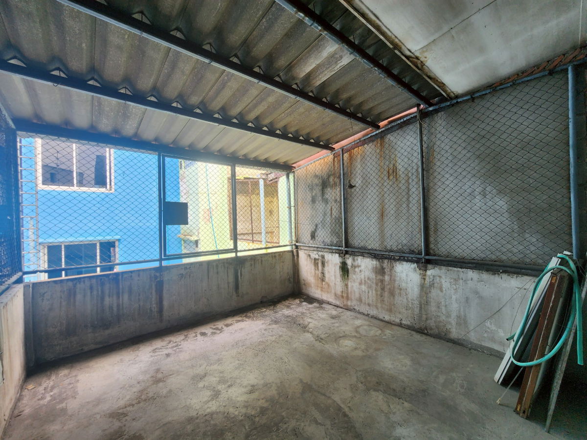 รูป ขายด่วน! ตึกแถว 3 ชั้น ซอยอินทามระ 57 ห้วยขวาง-ดินแดง ทำเลดี จอดรถได้ ราคาเพียง 3.85 ล้าน! - รูปที่ 6/15