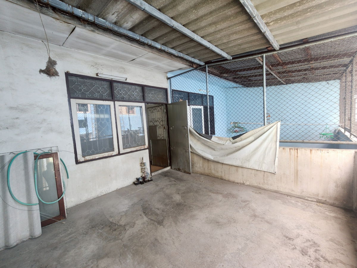 รูป ขายด่วน! ตึกแถว 3 ชั้น ซอยอินทามระ 57 ห้วยขวาง-ดินแดง ทำเลดี จอดรถได้ ราคาเพียง 3.85 ล้าน! - รูปที่ 13/15