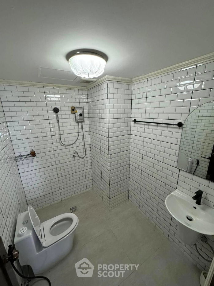 รูป คอนโด 6-ห้องนอน ที่ รอยัล คาสเทิล พัฒนาการ ใน สวนหลวง (ID 1943202) - รูปที่ 14/15