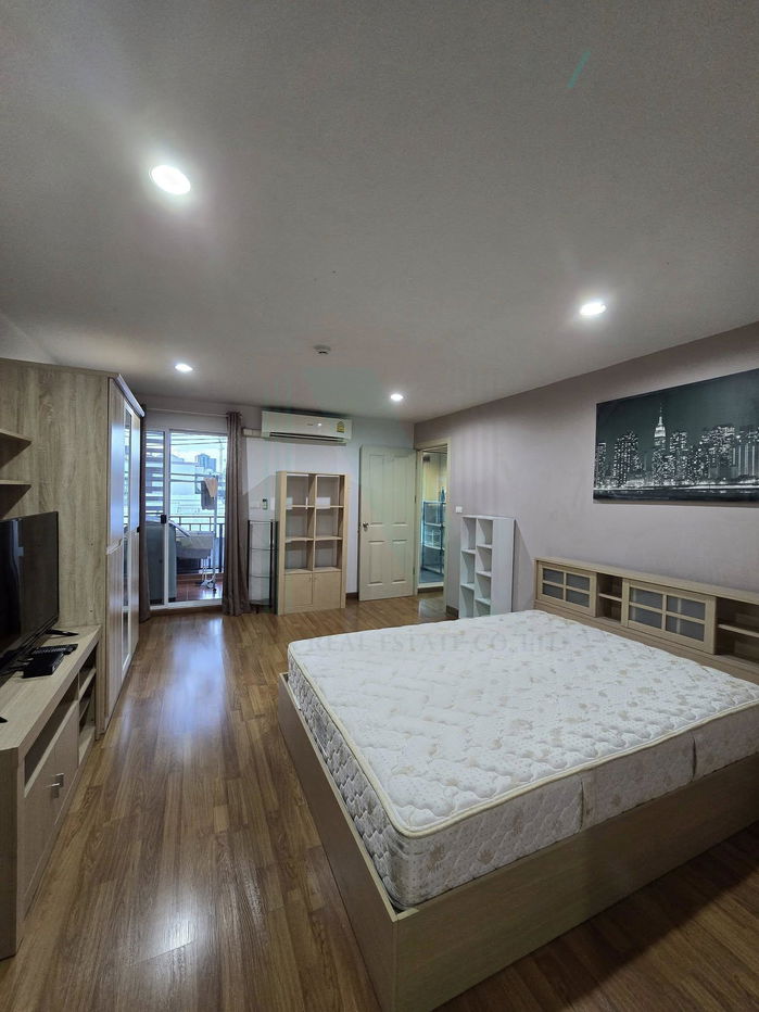 รูป 🎊 ให้เช่าคอนโด รีเจ้นท์ โฮม 22 สุขุมวิท 85 อาคาร 1 ชั้น 3 1 ห้องนอน ขนาด 63 ตรม ใกล้ โลตัส อ่อนนุช - รูปที่ 1/8