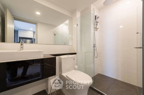 1-BR Condo at Knightsbridge Space Ratchayothin near BTS Ratchayothin (ID 2021333)