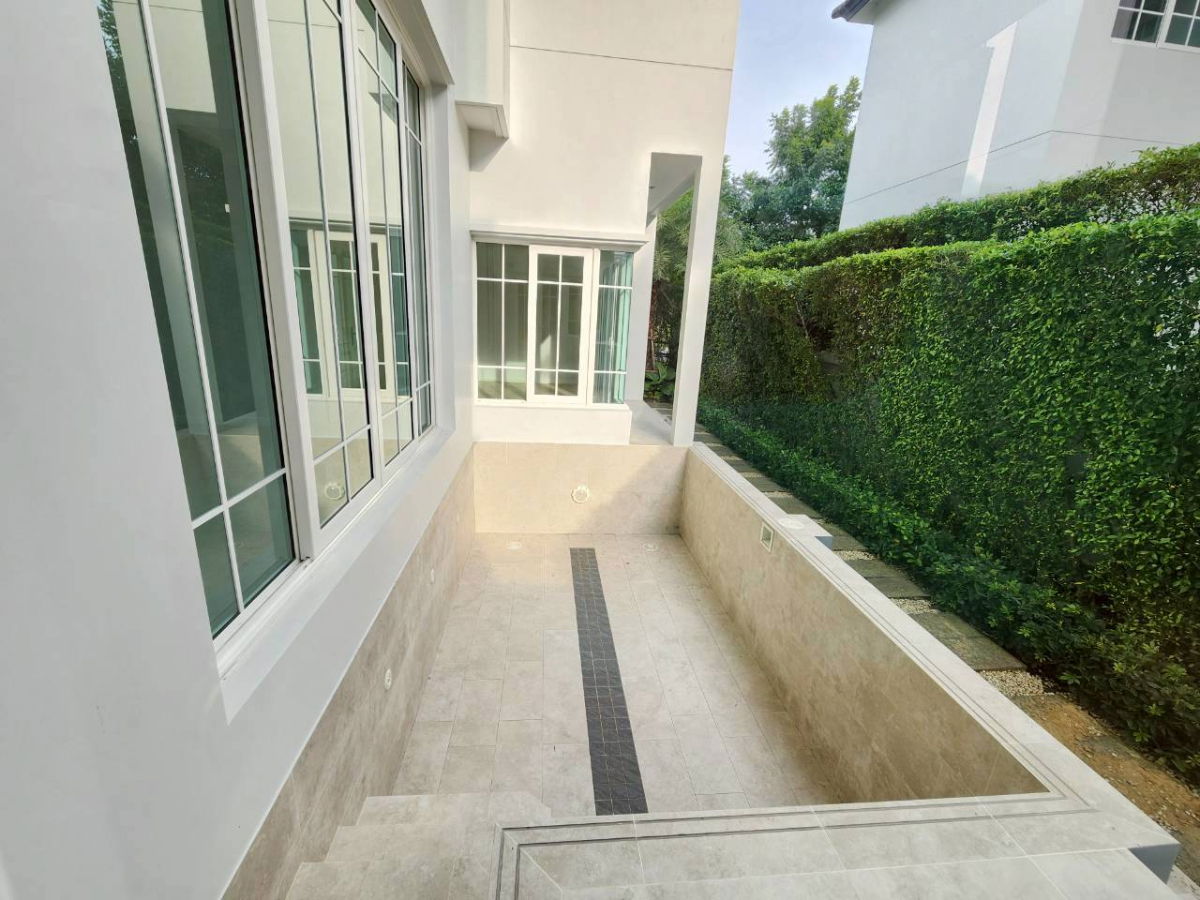 picture Luxury Detached House for Sale – The Grand Pinklao Located New house type, 4 bedrooms, private swimming pool, 4–5 parking spaces, only price 24.5 MB - 19/31