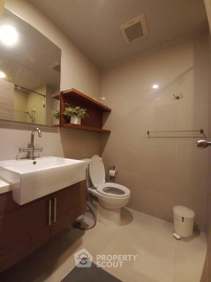 picture 1-BR Condo at Hive Taksin near BTS Wongwian Yai (ID 681304) - 9/9