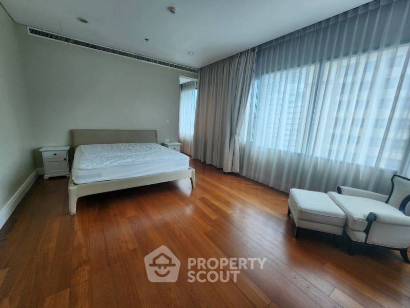 รูป คอนโดให้เช่า 6 ห้องนอน Bright Sukhumvit 24 ขนาด 356 ตร.ม. ใกล้ BTS พร้อมพงษ์ (ID 1883232) - รูปที่ 18/19
