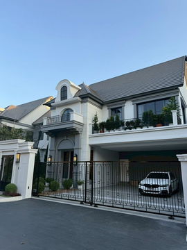 🏡✨ Luxury Single House for Rent at Narasiri Phahon–Watcharaphol 👉 180,000 THB/month | Property ID: RS4511